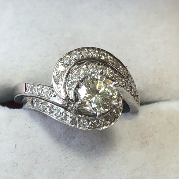 L. J.bead watch, new battery - Picture 11 of 15